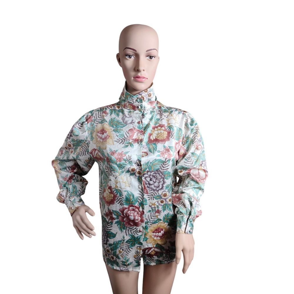 Diane Von Furstenberg Top Woman's Size 8 Floral Bloomcore Feminine DVF Button Up